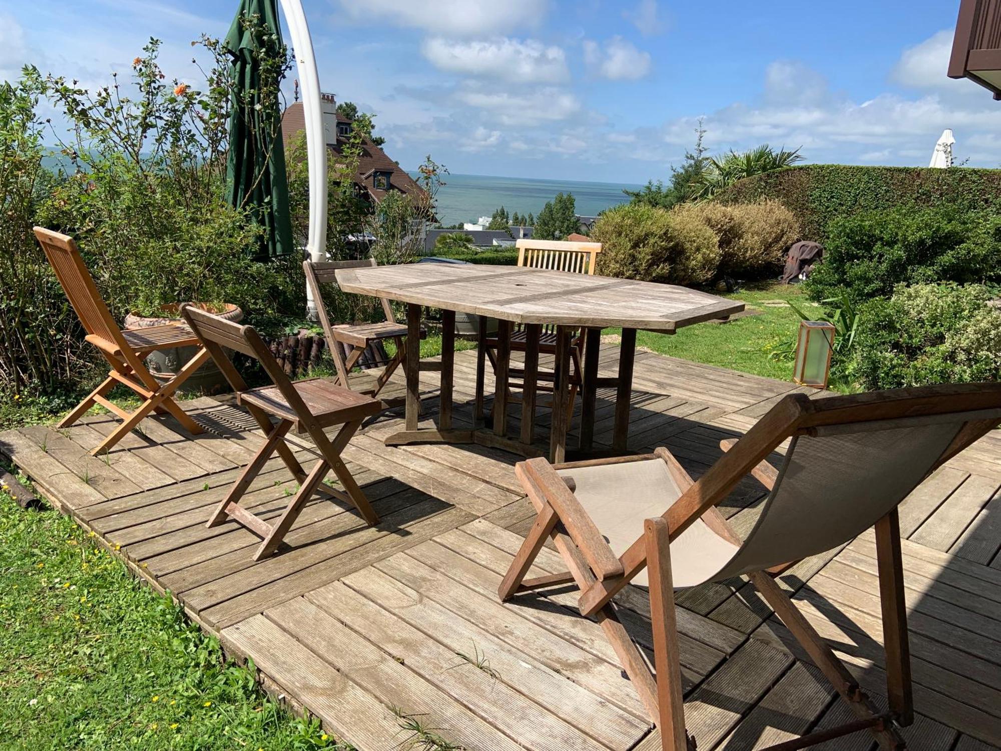 Grand Rez De Jardin-Terrasse Avec Vue Sur La Mer - 2 Chambres Blonville-sur-Mer Exterior foto